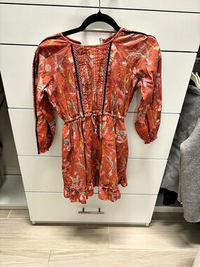 Velveteen Floral dress in Red & Orange Size 10 Like New